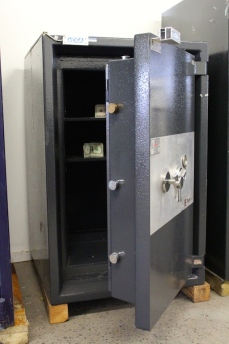 Used Tann 3520 UL TRTL30X6 High Security Safe